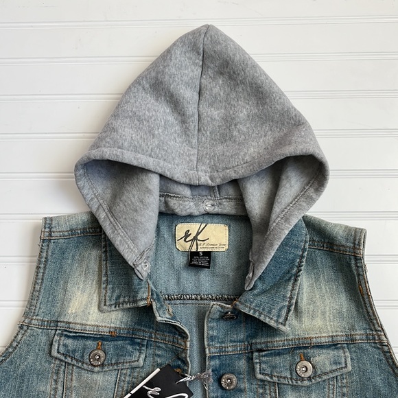 Hooded Jean Vest Small - Picture 2 of 4
